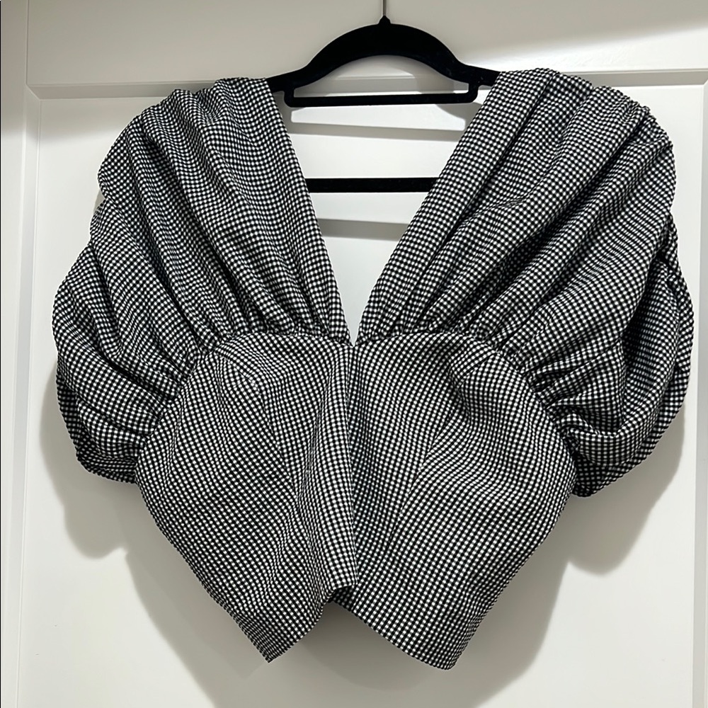 C/MEO Collective Black and White Asymmetrical Puff Sleeve Blouse